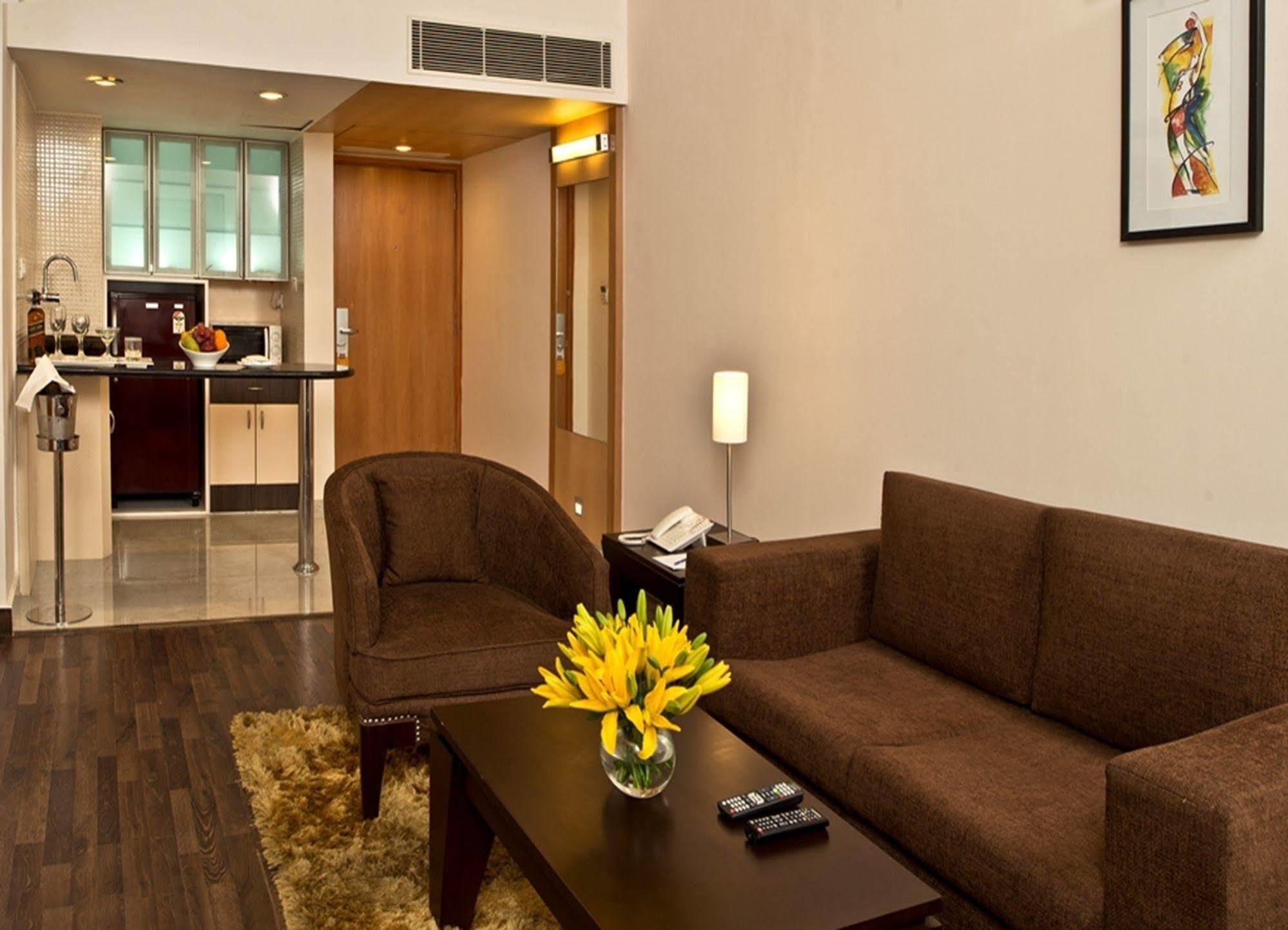 Red Fox By Lemon Tree Hotels, Bhiwadi Eksteriør bilde